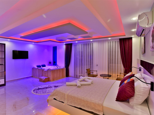  gece  -  Kasım
  | Kalkan Patara’da Jakuzili ve Korunaklı Özel Havuzlu Villa